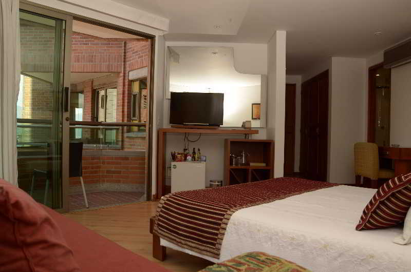 Hotel Casa Victoria Медельин Экстерьер фото