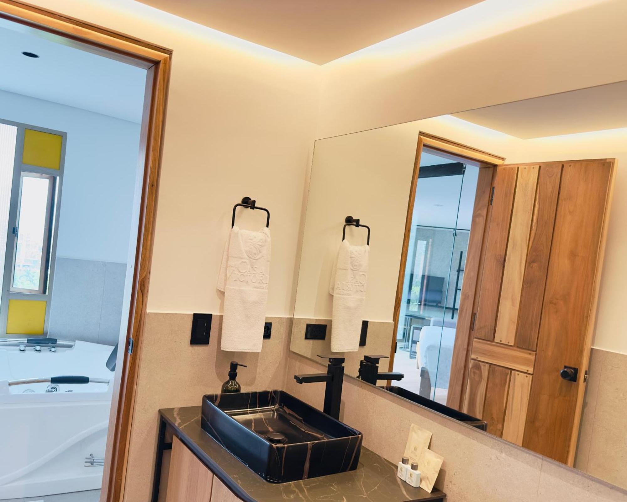 Hotel Casa Victoria Медельин Экстерьер фото